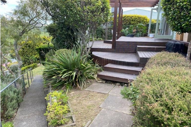 Photo of property in 21 Bedford Street, Northland, Wellington, 6012