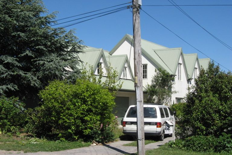 Photo of property in 42 Hawthornden Road, Avonhead, Christchurch, 8042