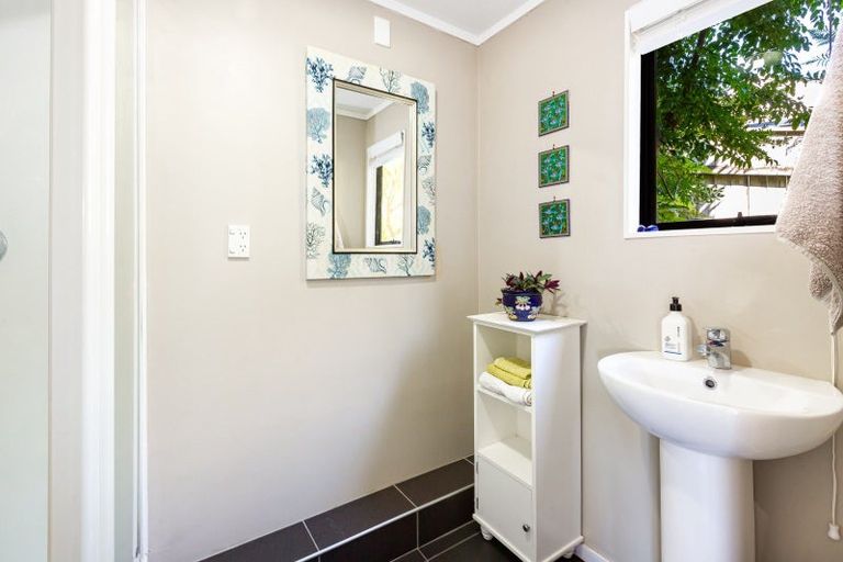 Photo of property in 61 Albatross Close, Whitby, Porirua, 5024