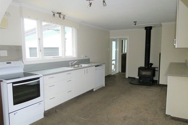 Photo of property in 102 Marsden Road, Greymouth, 7805