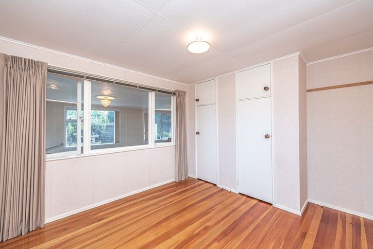 Photo of property in 17 Bristow Street, Saint Johns Hill, Whanganui, 4501
