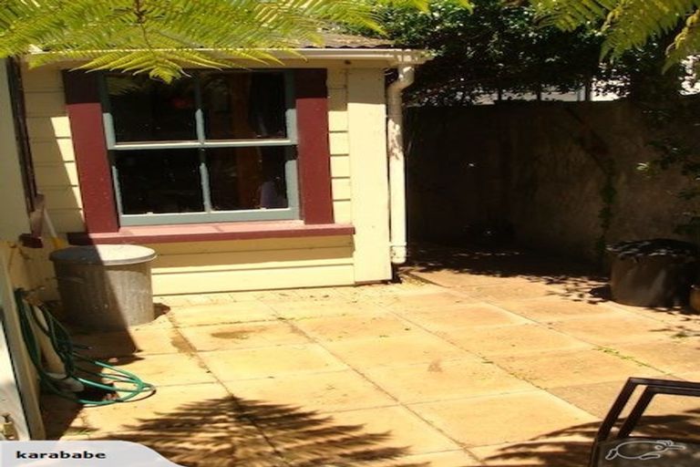 Photo of property in 44 Rolleston Street, Mount Cook, Wellington, 6021