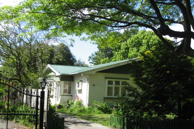 Photo of property in 21 Poulton Avenue, Richmond, Christchurch, 8013