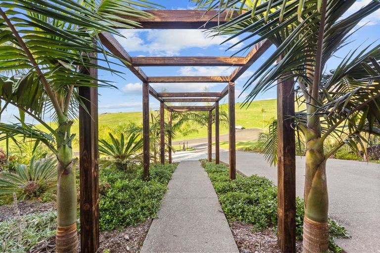 Photo of property in 7 Taemai Place, Okura Bush, Albany, 0794