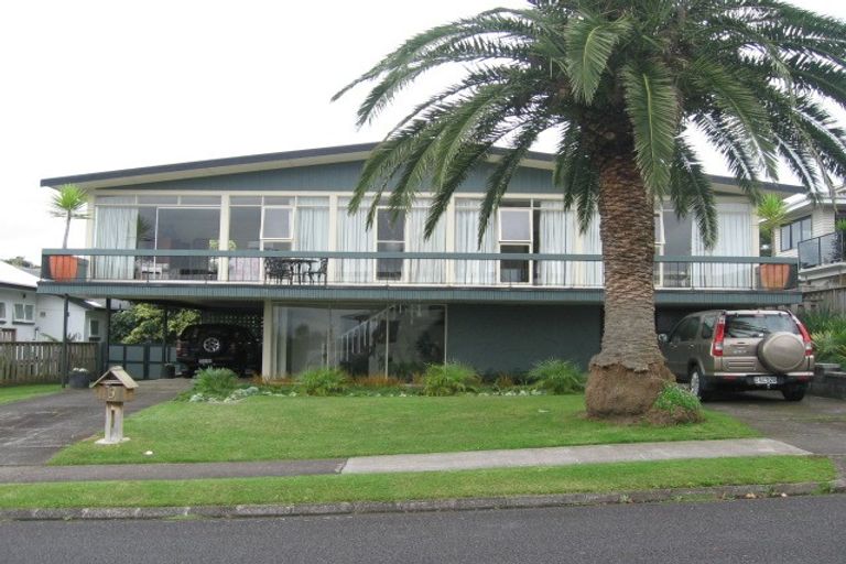 Photo of property in 9 Treeway, Sunnyhills, Auckland, 2010