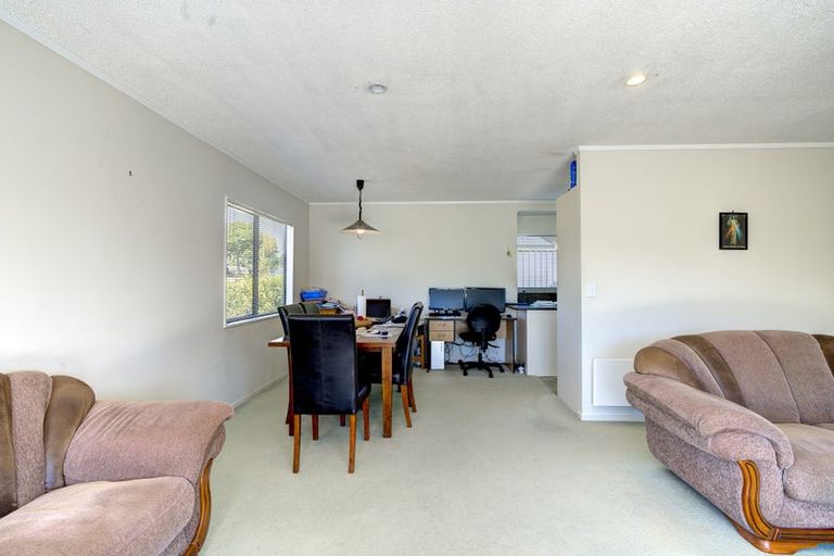 Photo of property in 11 Tupelo Street, Pukete, Hamilton, 3200
