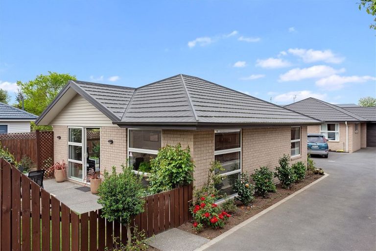 Photo of property in 31c Harris Crescent, Papanui, Christchurch, 8053