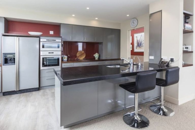 Photo of property in 8a Macmillan Avenue, Cashmere, Christchurch, 8022