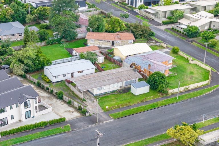 Photo of property in 61 Carrington Avenue, Silverdale, Hamilton, 3216