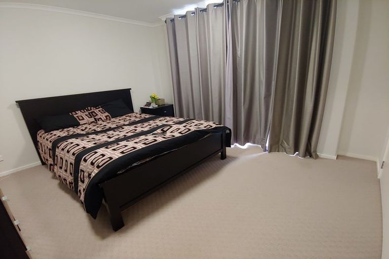 Photo of property in 9 Vincent Lane, Hobsonville, Auckland, 0616