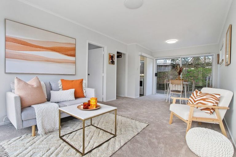 Photo of property in 2/11 Ripon Crescent, Meadowbank, Auckland, 1072