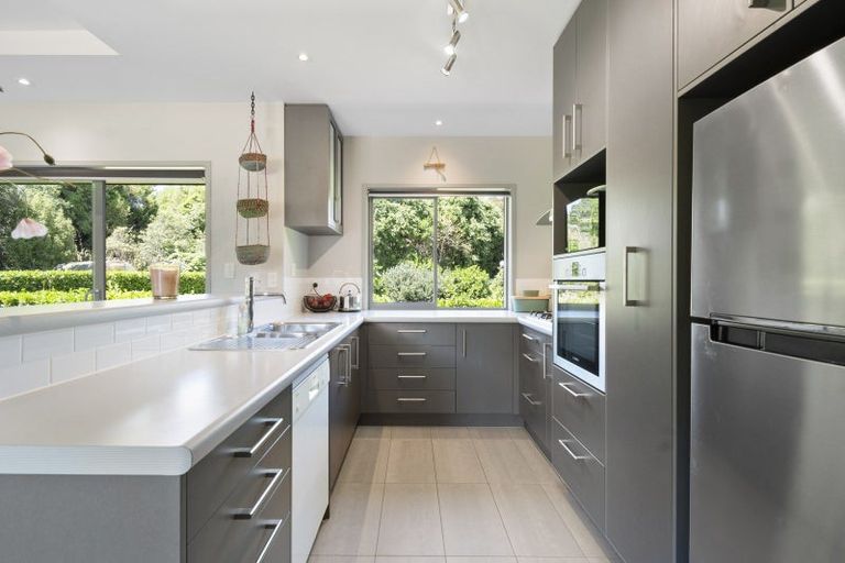 Photo of property in 38 Kingsdale Park Drive, Aokautere, Palmerston North, 4471