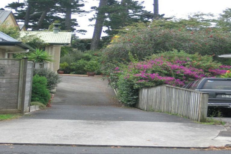 Photo of property in 6a Grove Lane, Pakuranga, Auckland, 2010