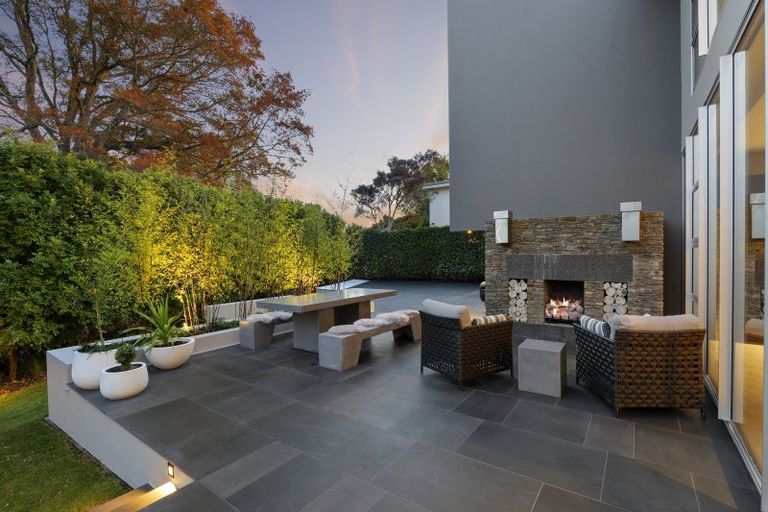 Photo of property in 21 Royds Street, Fendalton, Christchurch, 8014