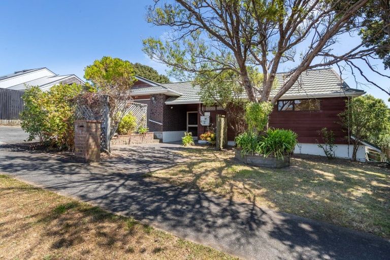 Photo of property in 22 Exploration Way, Whitby, Porirua, 5024