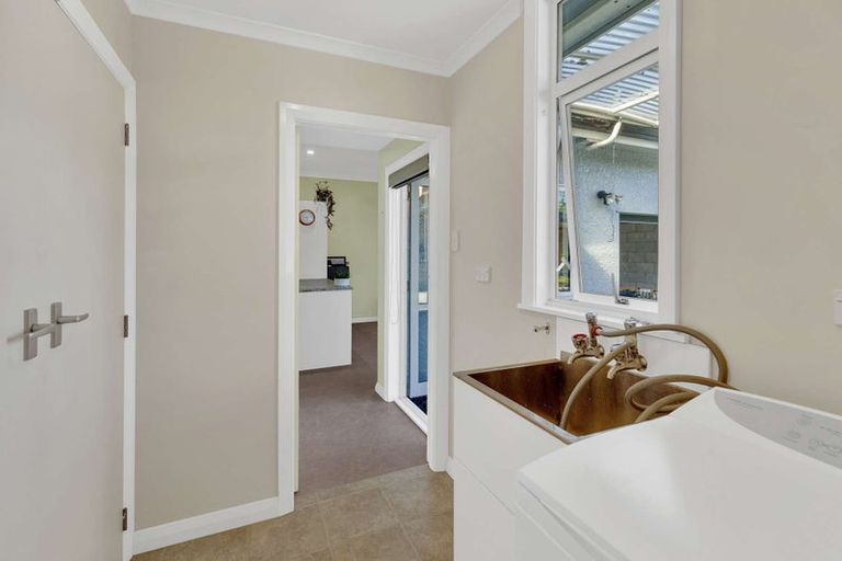 Photo of property in 10 William Street, Marton, 4710