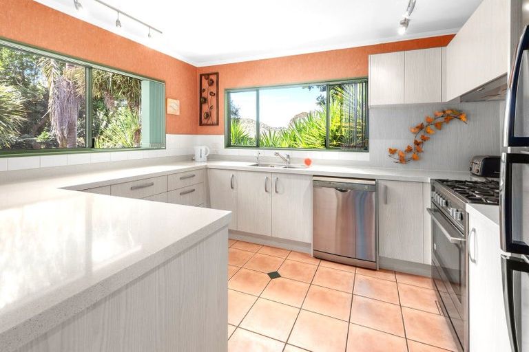 Photo of property in 9 Pukenui Road, Maunu, Whangarei, 0110