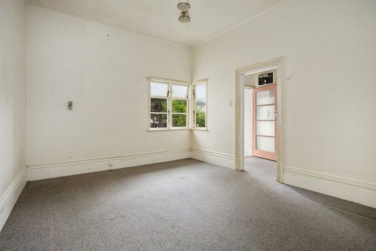 Photo of property in 7 Vallance Street, Kilbirnie, Wellington, 6022