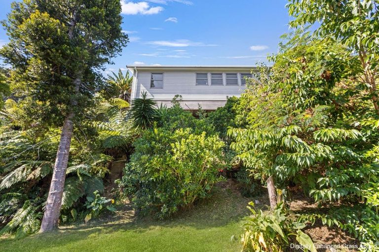Photo of property in 14 Nevada Drive, Merrilands, New Plymouth, 4312