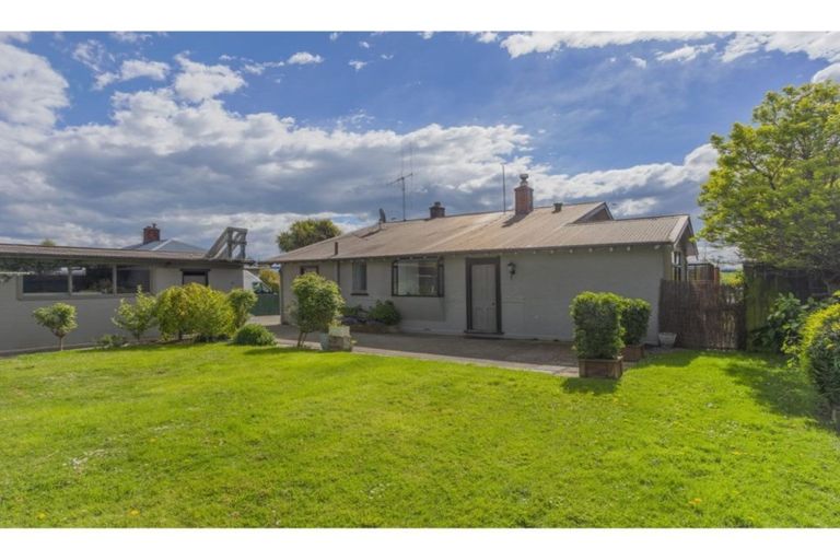 Photo of property in 32 Saint George Street, Watlington, Timaru, 7910