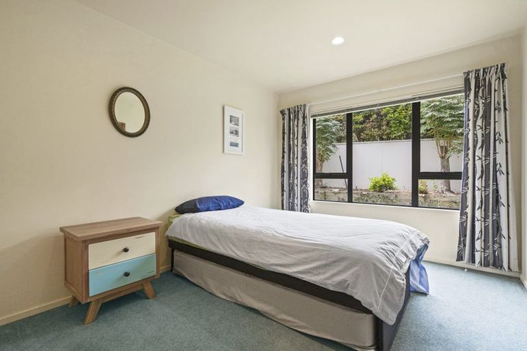 Photo of property in 352 East Coast Road, Sunnynook, Auckland, 0630