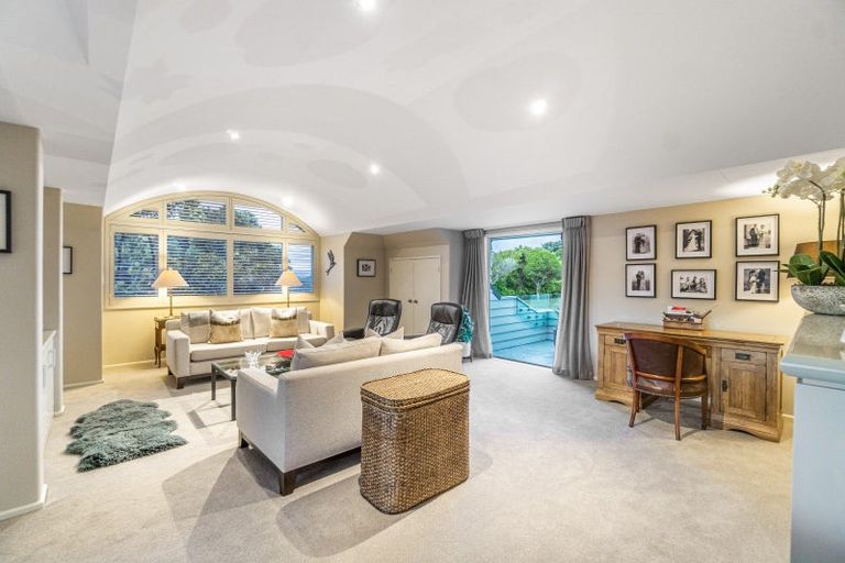 Photo of property in 2 Puriri Place, Sandspit, Warkworth, 0982