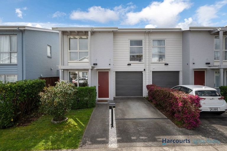 Photo of property in 7 Samuel Cassidy Avenue, Swanson, Auckland, 0614