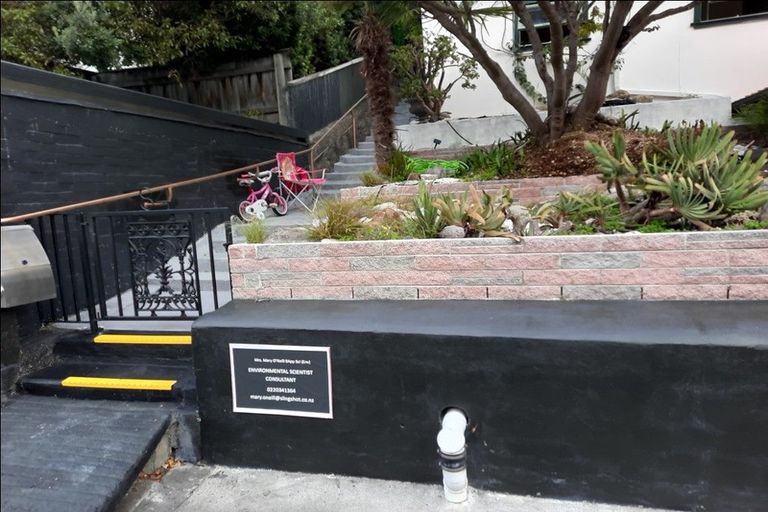 Photo of property in 84 Shakespeare Road, Bluff Hill, Napier, 4110