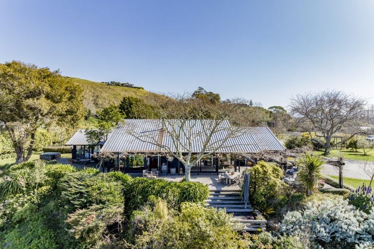 Photo of property in 35 Waimarama Road, Havelock North, 4294