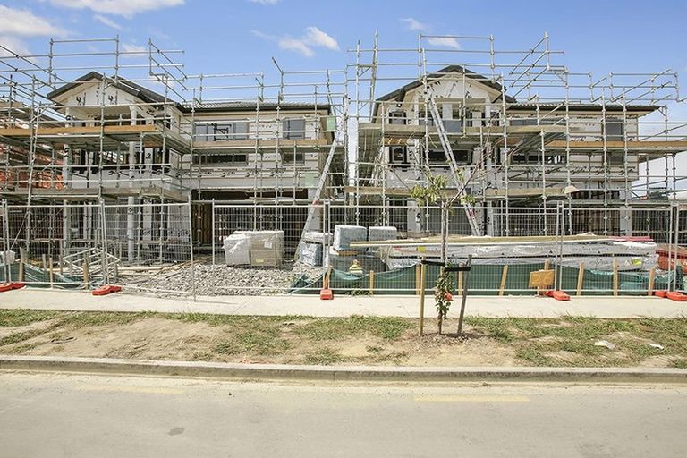 Photo of property in 28 Paripari Street, Flat Bush, Auckland, 2019