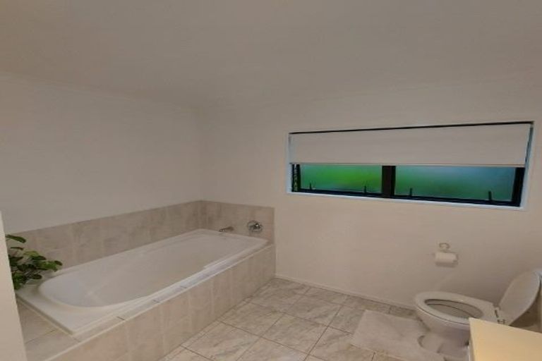 Photo of property in 58 Kate Sheppard Avenue, Torbay, Auckland, 0630