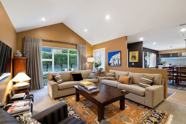 Photo of property in 8b Holmwood Road, Merivale, Christchurch, 8014