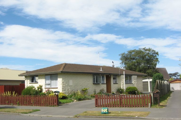Photo of property in 108 Royal Park Drive, Parklands, Christchurch, 8083
