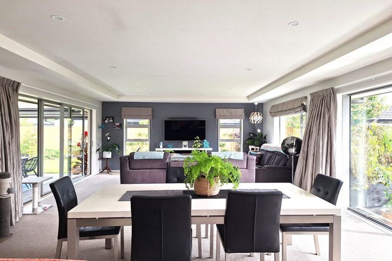 Photo of property in 20 Bamber Crescent, Halswell, Christchurch, 8025