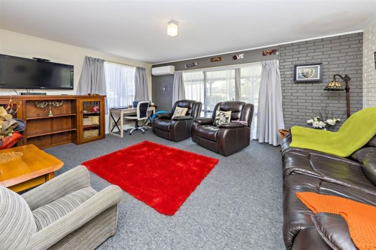 Photo of property in 25 Balloch Street, Randwick Park, Auckland, 2105