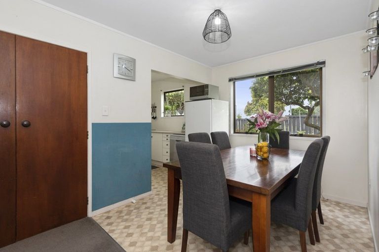 Photo of property in 94 Tuhikaramea Road, Dinsdale, Hamilton, 3204