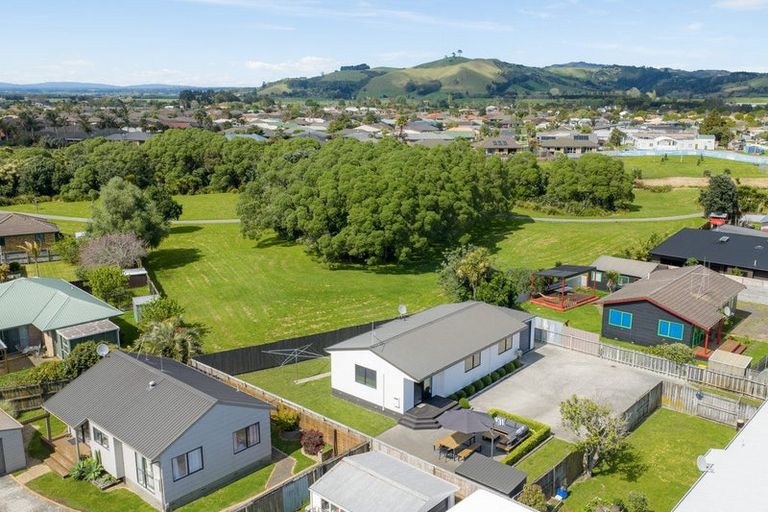 Photo of property in 19b Opal Drive, Papamoa Beach, Papamoa, 3118