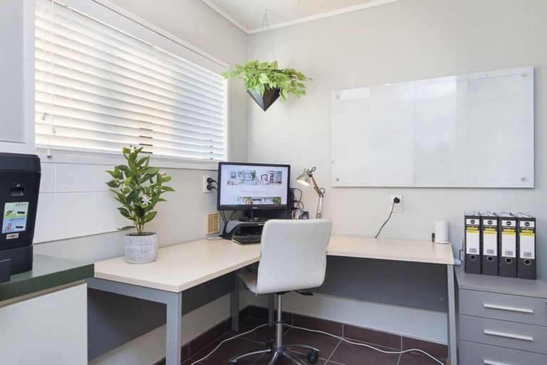 Photo of property in 156 Bombay Road, Bombay, 2675