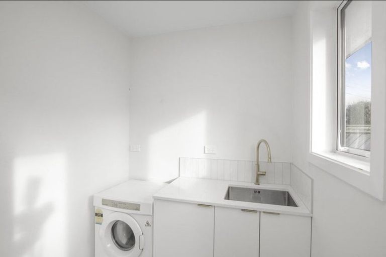 Photo of property in 12 Whangakoko Grove, Birchville, Upper Hutt, 5018