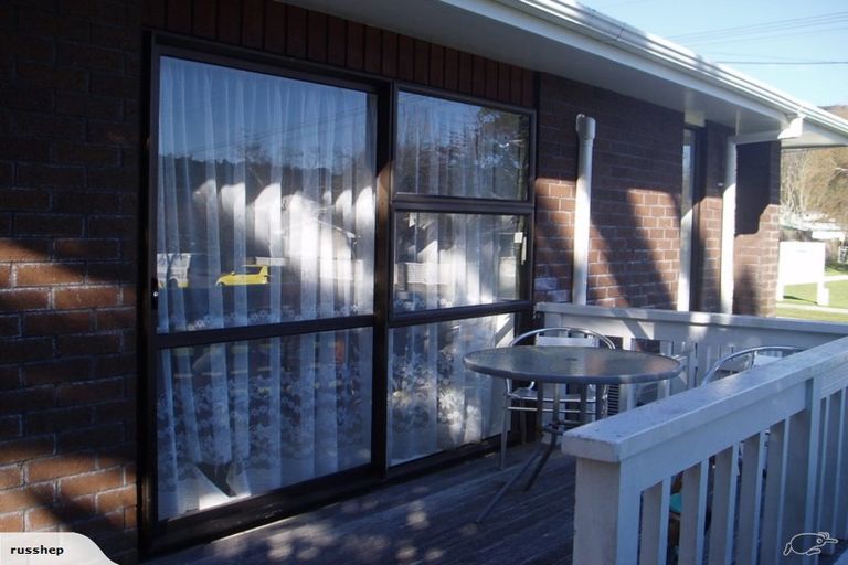 Photo of property in 2/25 Horoeka Street, Stokes Valley, Lower Hutt, 5019