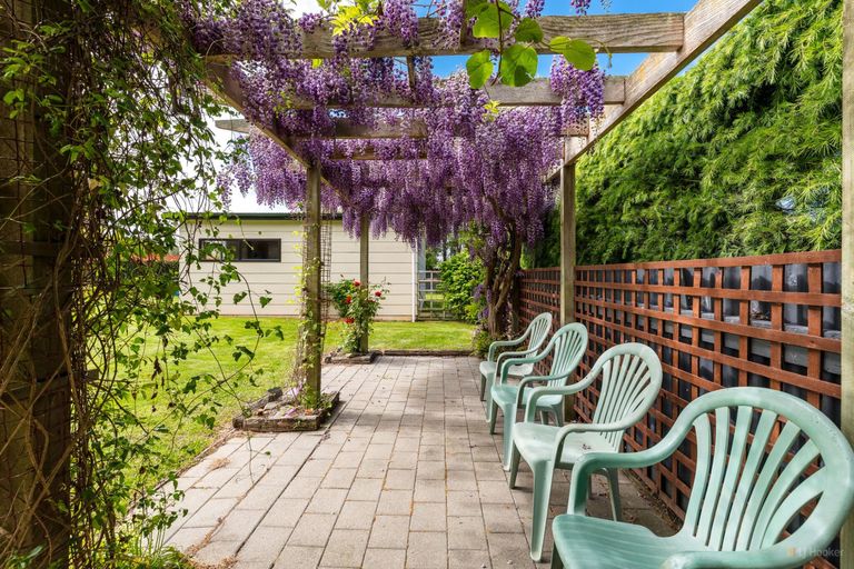 Photo of property in 11-17 Hayes Street, Waimate, 7924