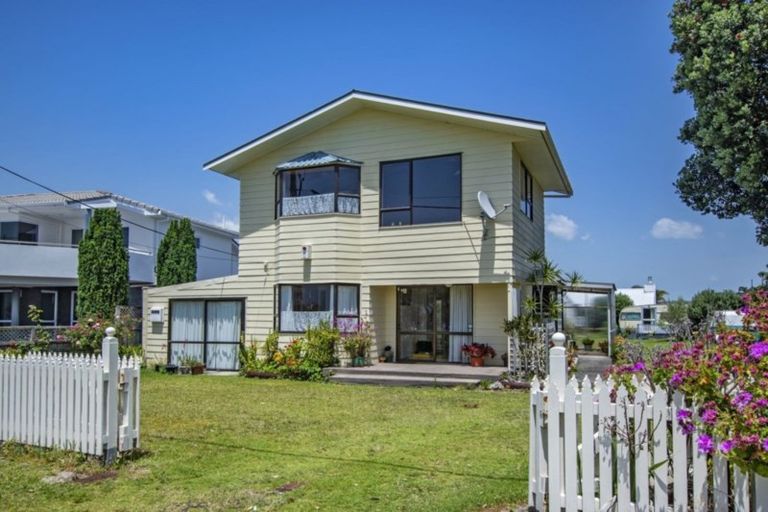 Photo of property in 223 One Tree Point Road, One Tree Point, 0118