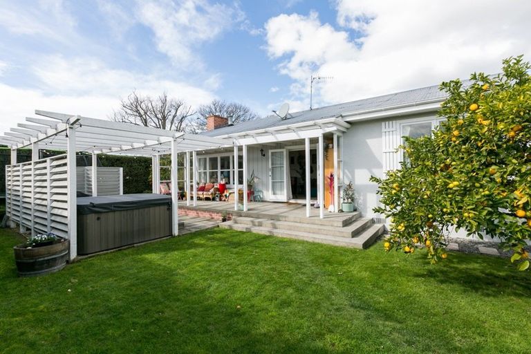 Photo of property in 261 Havelock Road, Akina, Hastings, 4122