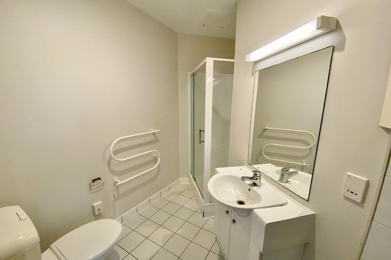 Photo of property in Terrace Tower Apartments, 2f/126 The Terrace, Wellington Central, Wellington, 6011