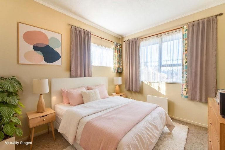 Photo of property in 1/1 Chaucer Street, Highfield, Timaru, 7910