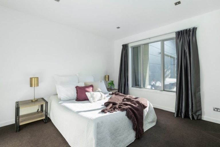 Photo of property in 4 Mcivor Lane, Lake Hayes, Queenstown, 9304