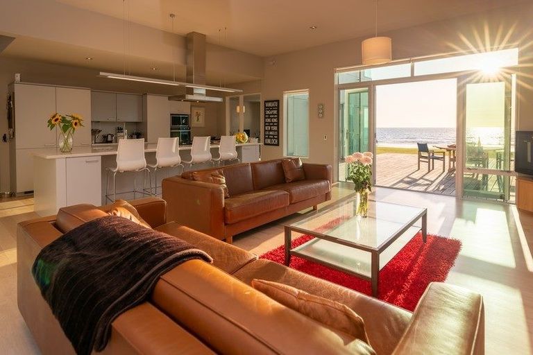 Photo of property in 45 Wharemauku Road, Raumati Beach, Paraparaumu, 5032