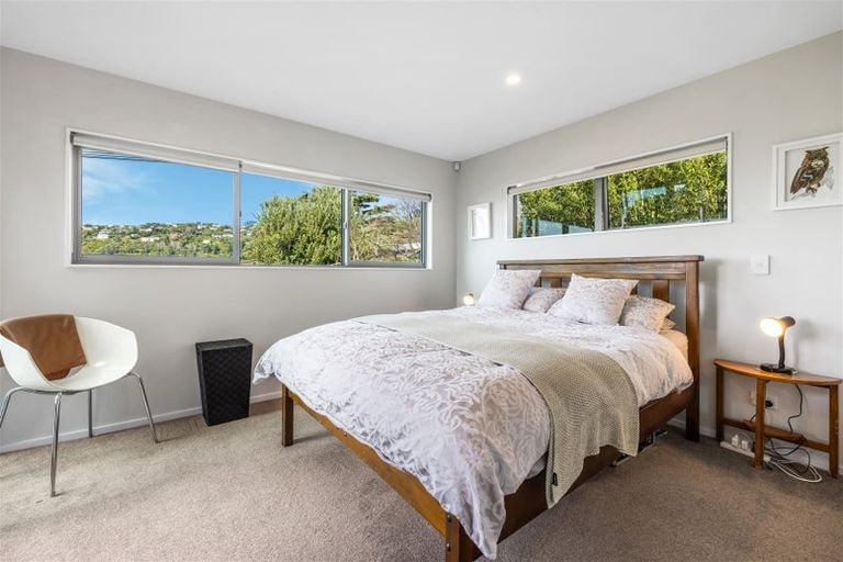Photo of property in 74 Moncks Spur Road, Redcliffs, Christchurch, 8081