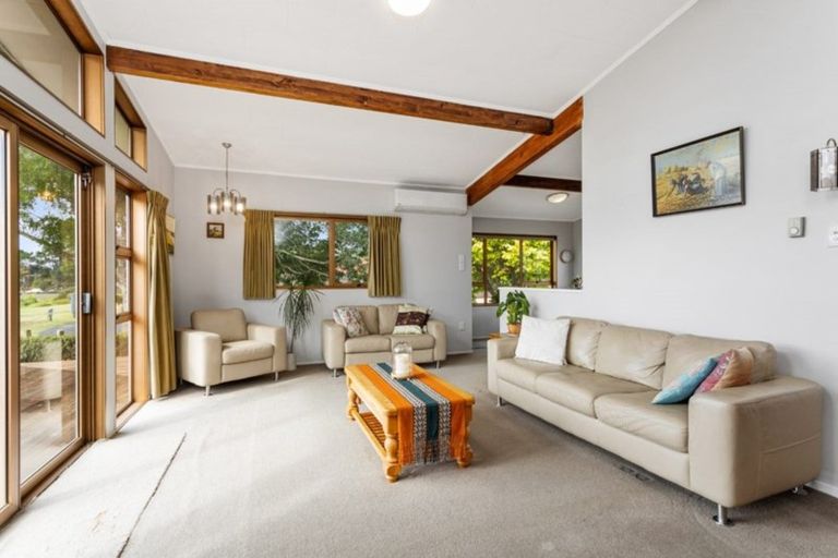 Photo of property in 130 Racecourse Road, Waiuku, 2123