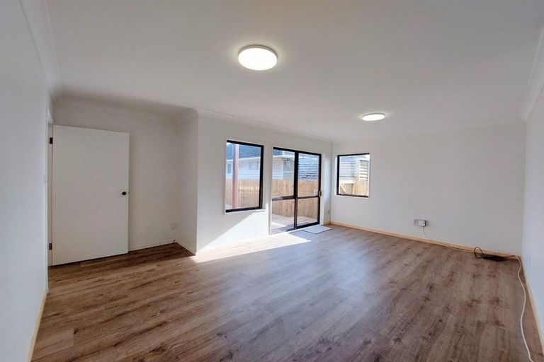 Photo of property in 1/262 Bucklands Beach Road, Bucklands Beach, Auckland, 2012